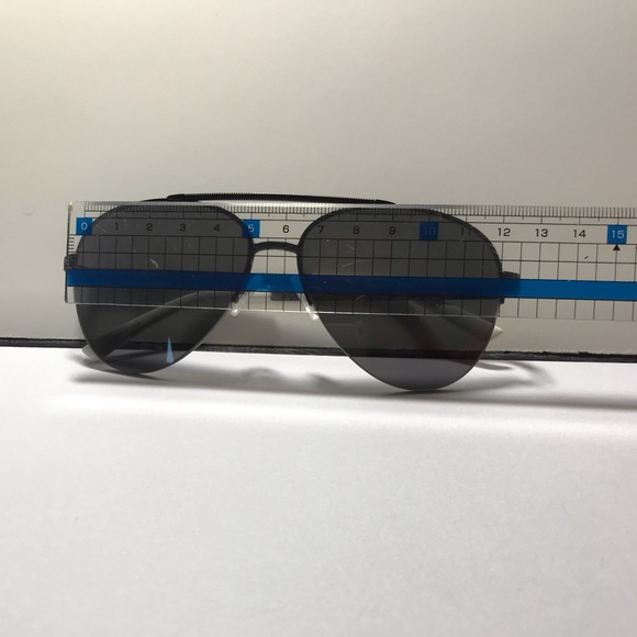 REACTION KENNETH COLE BLACK AVIATOR SUNGLASSES - Picture 16 of 16